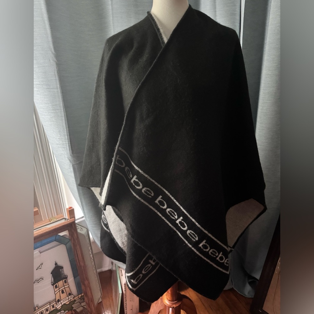 Bebe Elegant Black and Gray Wrap